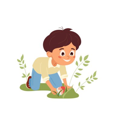 Çizgi filmdeki küçük çocuk bayram şenlikleri sırasında renkli yumurta arıyor. Neşeli Çocuk Paskalya yumurtası arıyor. Tipografi, kartlar, el ilanları, davetiyeler için mükemmel çocuk karakter vektör tasarımı