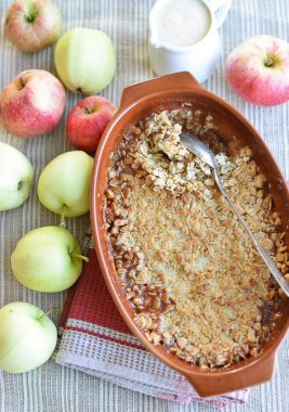 Tarçınlı sütlaç ve bir kasede küfür.