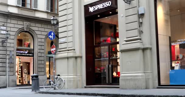 Φλωρεντία Ιταλία Αυγούστου 2019 Πρόσοψη Της Μπουτίκ Nespresso Φωλιασμένη Στο — Αρχείο Βίντεο