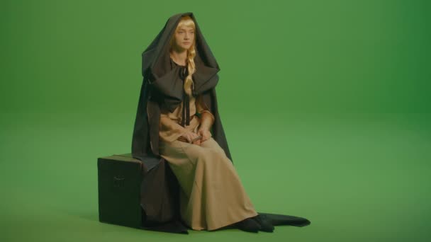 Green Screen Woman Sorceress Magic Wand Sitting Magic Chest Casts — Stock Video
