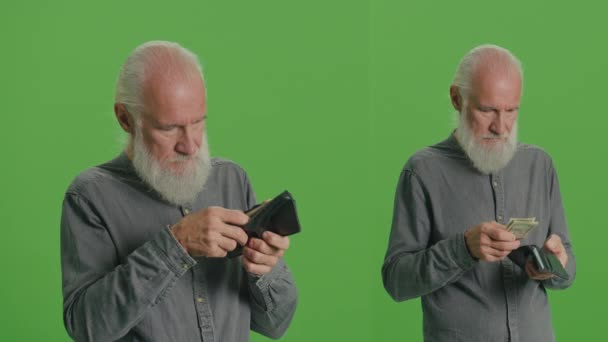 Split Green Screen Montage Retrato Pobre Anciano Contando Dinero Anciano — Vídeo de stock