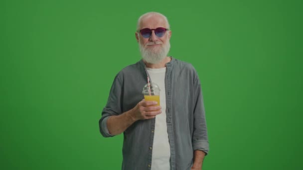 Smiling Old Man Funny Glasses Drinks Orange Cocktail Juice Shows — 비디오