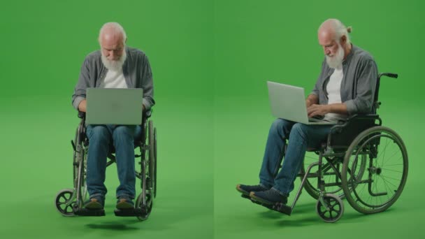 Ben Split Zöld Képernyős Monte Egy Kerekesszékes Öregember Laptopon Dolgozik — Stock videók