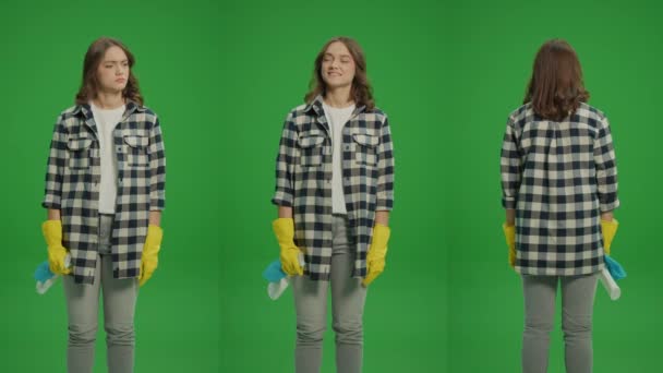 Split Green Screen Montage Wanita Muda Housewife Yellow Gloves Holding — Stok Video