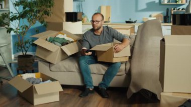Paketleme, Taşımacılık ve Organizasyon için Taşıma Servisi 'ni arıyorum. Stressiz Yer Değiştirme ve Pürüzsüz Geçiş İçin Profesyonel Taşımacıların Konforu ve Verimliliği