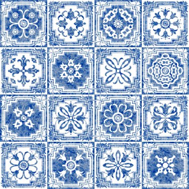 Azulejo seramik tarzında geometrik ve çiçekli suluboya desenli mavi fayanslar.
