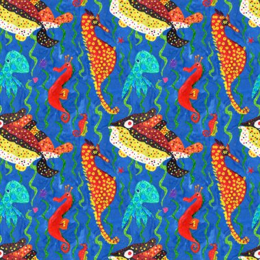 Su altında mavi bir zemin üzerinde deniz atları, balıklar, ahtapotlar ve deniz yosunları çizilmiş kusursuz bir el izi.