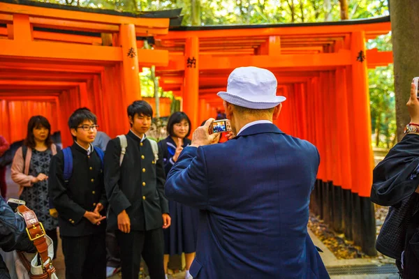 Kyoto Japan April 2017 Red Torii Grindar Vid Fushimi Inari — Stockfoto