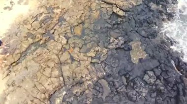 Deniz arka planının havadan görünüşü. Kopyalama alanı ile yavaşça hareket et.