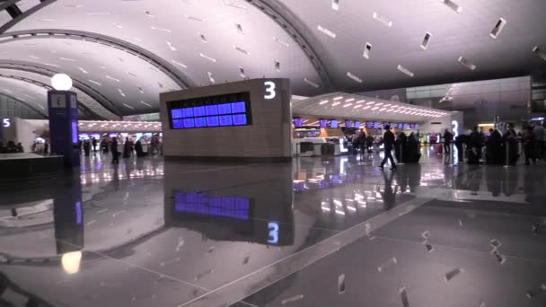 Doha Qatar Februari 2019 Qatar Airways Checka Passagerare Den Nya — Stockvideo