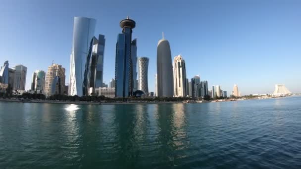 Doha Qatar Febrero 2019 Paisaje Urbano Escénico Del Horizonte Doha — Vídeos de Stock
