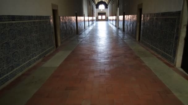 Tomar Portugal August 2017 Corridor Decorated Historical Azulejo Ceramic Tiles — Stock Video