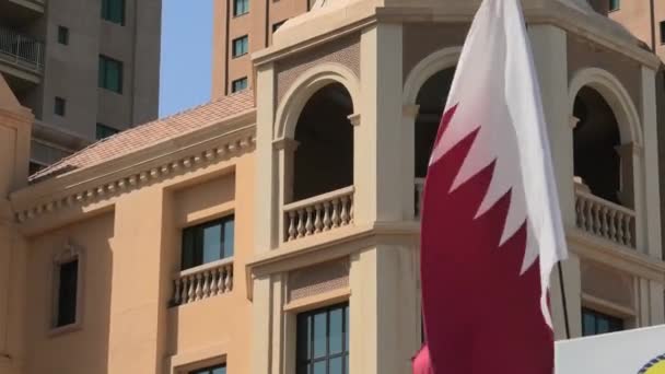 Details Arabian Building Qatar Flag Porto Arabia Pearl Qatars Main — Αρχείο Βίντεο