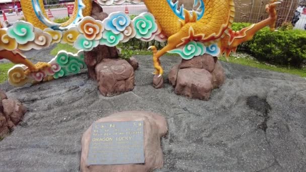 Kuala Lumpur Malaysia 2023 Dragon Zodiac Sculpture Commemorate Chinese New — Αρχείο Βίντεο