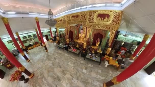 George Town Maleisië Jan 2023 Boeddhabeelden Penang Birmaanse Boeddhistische Tempel — Stockvideo