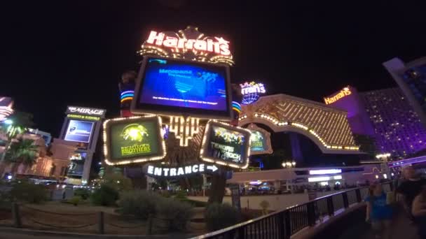 Las Vegas Estados Unidos Ago 2018 Bullicioso Casino Harrahs Ubicado — Vídeo de stock