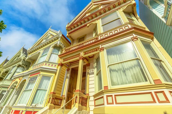 stock image San Francisco, California, United States - August 17, 2016:close up of painted ladies Victorian houses of San Francisco. Urban tourist attraction in Stainer street, view from Alamo Square.