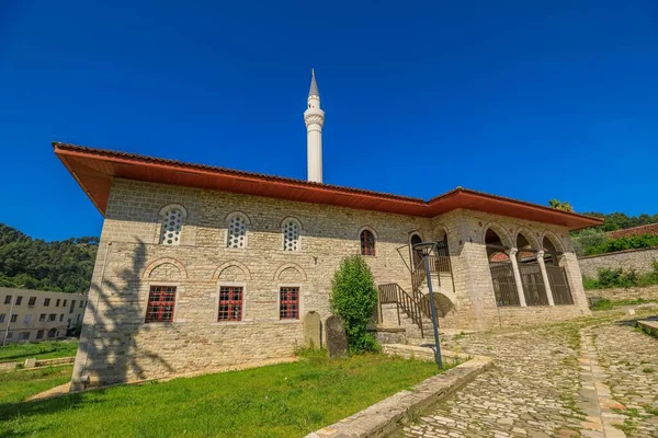 Мечеть Xhamia Mbret Xhamia Sulltanit Является Важным Религиозным Сооружением Расположенным — стоковое фото