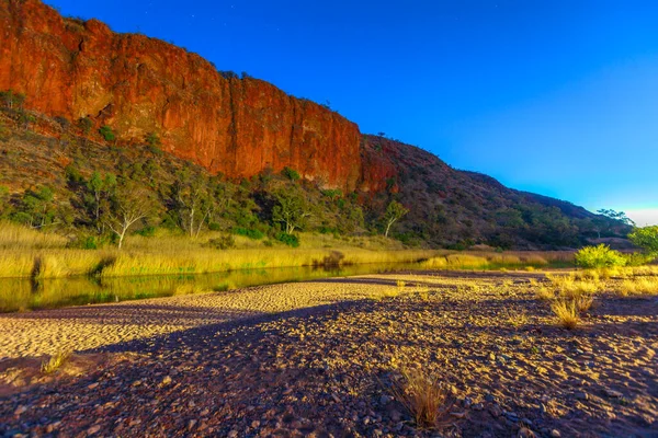 홀에서 저녁에 Tjoritja West Macdonnell Ranges Northern Territory Australia 앨리스스프링스에서 — 스톡 사진
