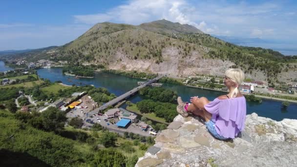 Woman Tourist Seated Rozafa Castle Albania Ancient Castle Has Rich — Stockvideo