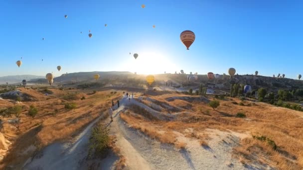 Aube Ville Turque Cappadoce Goreme Des Montgolfières Montent Leurs Verrières — Video