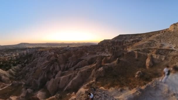 Akşam Gökyüzünün Canlı Renkleriyle Birleşen Sakin Atmosfer Türkiye Kapadokya Nın — Stok video