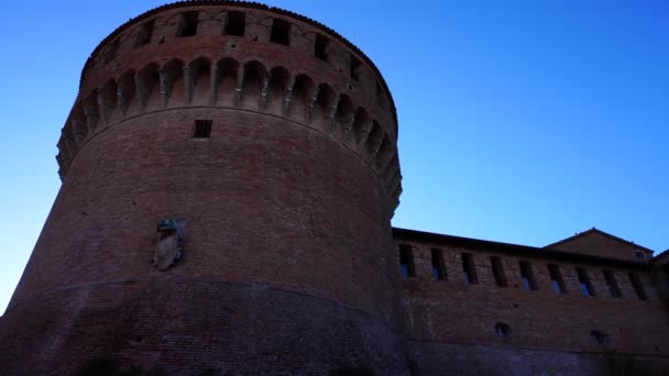 Schloss Dozza Thront Auf Einem Hügel Über Der Landschaft Der — Stockvideo