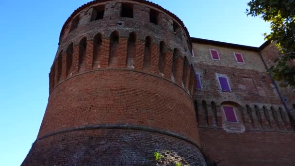 Visitatori Possono Esplorare Suoi Labirinti Passaggi Del Castello Dozza Italia — Video Stock