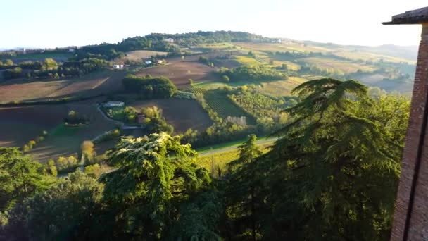 Dozza 요새는 볼로냐 지방에 이탈리아의 에밀리아 로마냐 시골의 아름다운 전망을 — 비디오
