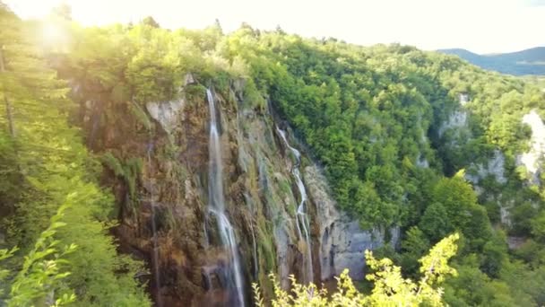 Napsütés Veliki Pofon Vízesés Plitvicei Tavak Nemzeti Park Horvátországban Lika — Stock videók