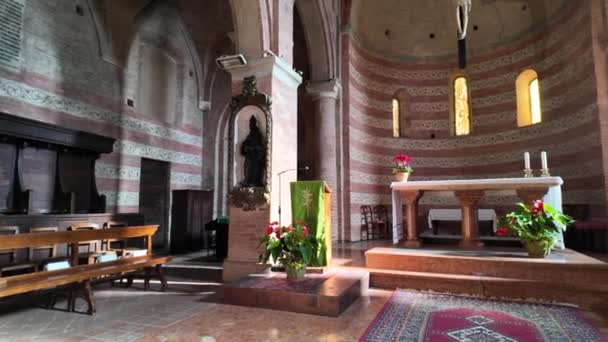 2023年11月25日 圣玛利亚阿斯松塔修道院 Santa Maria Assunta Abbey 是位于意大利埃米利亚 罗马纳地区蒙德维尔格里奥的一个圣地 — 图库视频影像