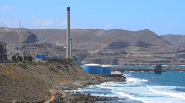 Termik santral, bölgede güvenilir bir enerji kaynağı sağlamak için geleneksel termal üretim tekniklerini sürdürülebilir uygulamalarla harmanlayan yenilikçi teknolojiler benimsiyor..