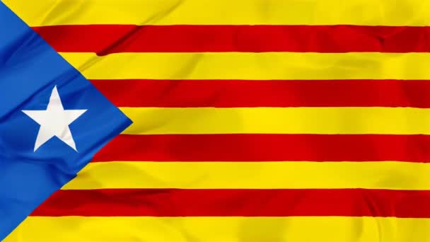 西班牙加泰罗尼亚或东加泰罗尼亚的埃斯特拉达 布拉瓦 Estelada Blava 旗帜摇曳 呈红色和黄色条纹 三角形中有五颗尖星 仙女座星条旗或星条旗或狮星旗 — 图库视频影像