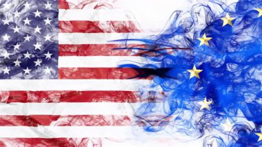 Duman içinde Amerikan ve Avrupa bayrağı. İş çatışması ve gümrük görevleri. Amerika Avrupa 'ya karşı metaforu. Dolar döviz kuru ve uluslararası ticari gerilim ve kriz