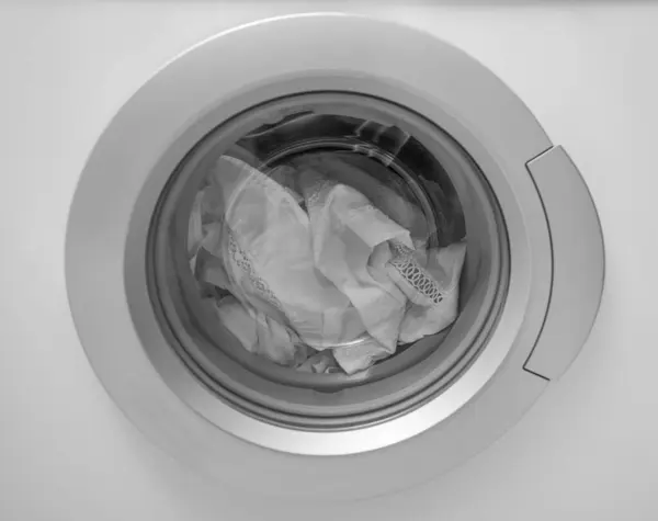 Vita Kläder Tvättmaskinen Blekning Och Tvättning — Stockfoto