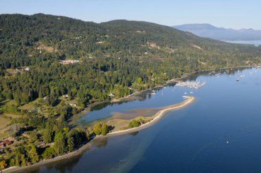 Ganj Limanı 'nda Ganj Tükürüğü, Saltspring Adası, British Columbia, Kanada