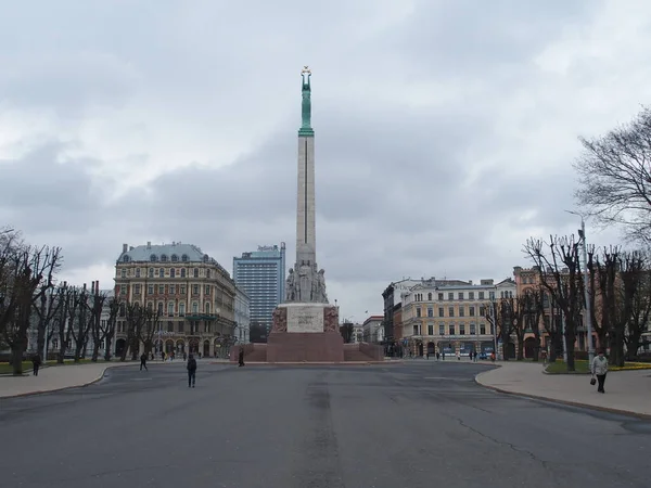 Der Brivibas Platz Und Das Freiheitsdenkmal Riga Lettland — Stockfoto