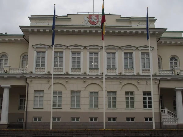 Палац Президента Літуанії Вільнюсі — стокове фото