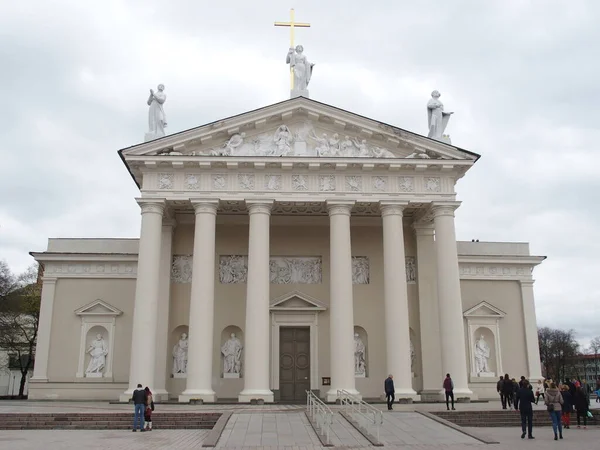 Фасад Собора Святого Станислава Вильнюсе Литва — стоковое фото