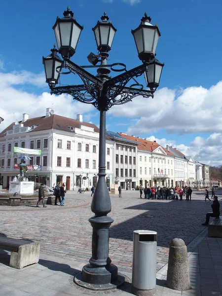 Lanterna Ferro Praça Câmara Municipal Tartu Estónia — Fotografia de Stock