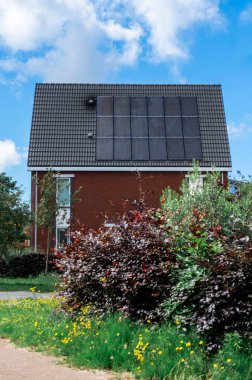 Ev Çatı Üzerine Güneş Paneli, Lahey, Hollanda 'da Alternatif Jeneratör Enerjisi