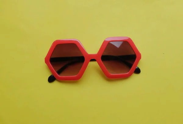 Cool Stylish Vintage Red Hexagonal Plastic Frame Sunglasses Isolate White — Stock Photo, Image
