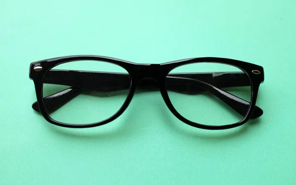 Modern Bir Gözlük Gözlük Gözlük Gözlük Gözlük Siyah Çerçeveler Yeşil — Stok fotoğraf