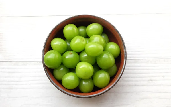 Bunch Fresh Sweet Green Shine Muscat Vitis Vinifera Grape Wooden — Stock Photo, Image