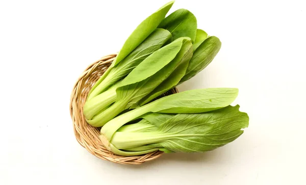 新鲜美味的绿叶Bok Choy 大白菜 广东菜 小菜和 Brassica Chinensis Var 在白色背景下被隔离的中国人 — 图库照片