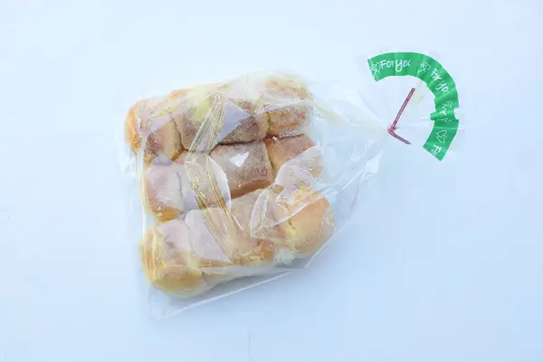 Νόστιμο Φρεσκοψημένο Γλυκό Κουλούρι Βούτυρο Καφέ Ψωμί Βουτύρου Πλούσιο Ζάχαρη — Φωτογραφία Αρχείου