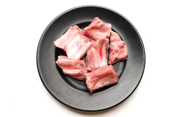 Φρέσκα Ωμά Χοιρινά Παϊδάκια Ωμό Κρέας Στο Κόκαλο Απομονώνονται Λευκό — Φωτογραφία Αρχείου