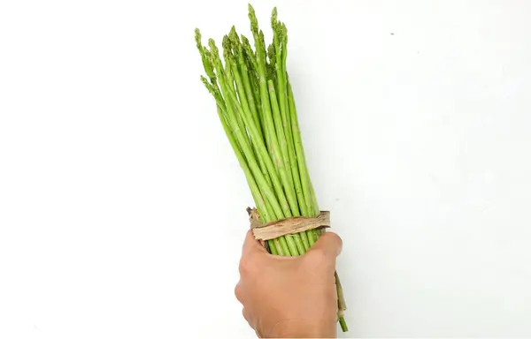 Świeże Zielone Surowe Warzywa Szparagi Asparagus Officinalis Izolować Białym Tle — Zdjęcie stockowe