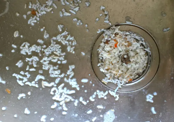 Odpadní Rýže Potravinový Odpad Odpadky Zbytky Potravin Ucpaný Filtr Ucpaný — Stock fotografie