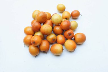 Birkaç küçük jube (Ziziphus mauritiana Lam), jujujube, Chinese jube, Indian jujube. Bu doğal bir jujube ve çok lezzetli bir tadı var.